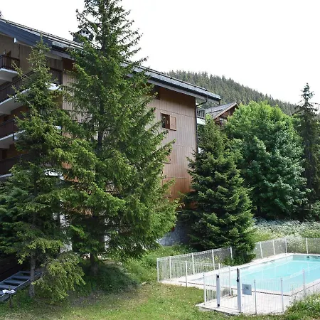 3 Pieces, Piscine, Skis Aux Pieds, Centre De - Fr-1-180-136 Apartment